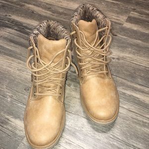 Boots NWOT
